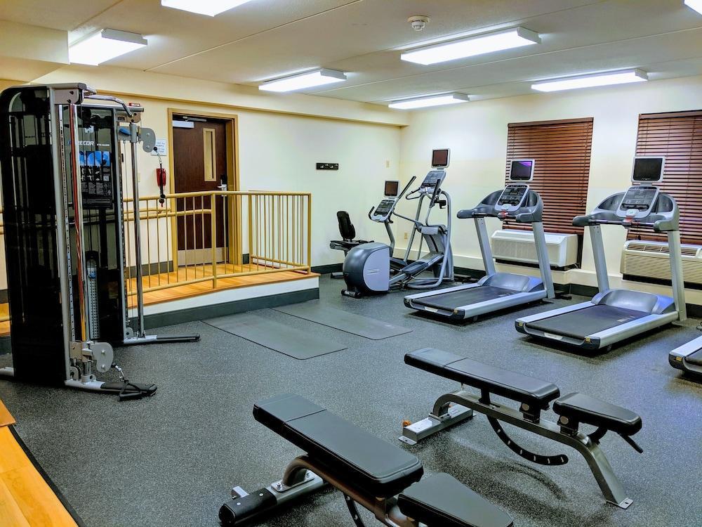 Wingate By Wyndham Baltimore Bwi Airport Hotel